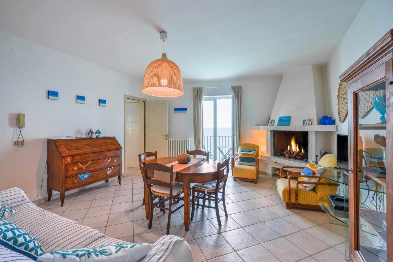Amoredimare Casa Vacanze Полиньяно-а-Маре Экстерьер фото